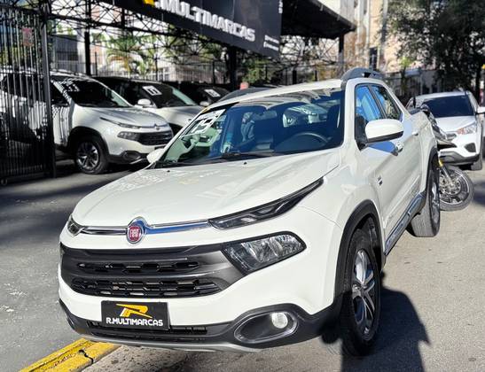 FIAT TORO 2.0 16V TURBO DIESEL FREEDOM 4WD AT9 FIAT TORO 2.0 16V TURBO DIESEL FREEDOM 4WD AT9